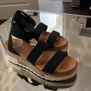 Steve Madden Platform Sandal